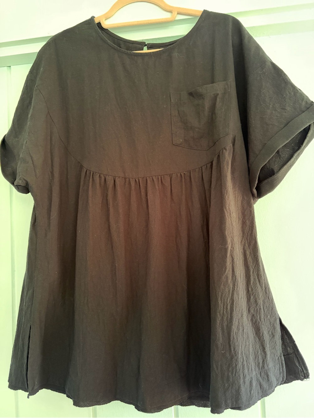 NWOT Women's Black Peasant Tunic Top with Chest Pocket back button